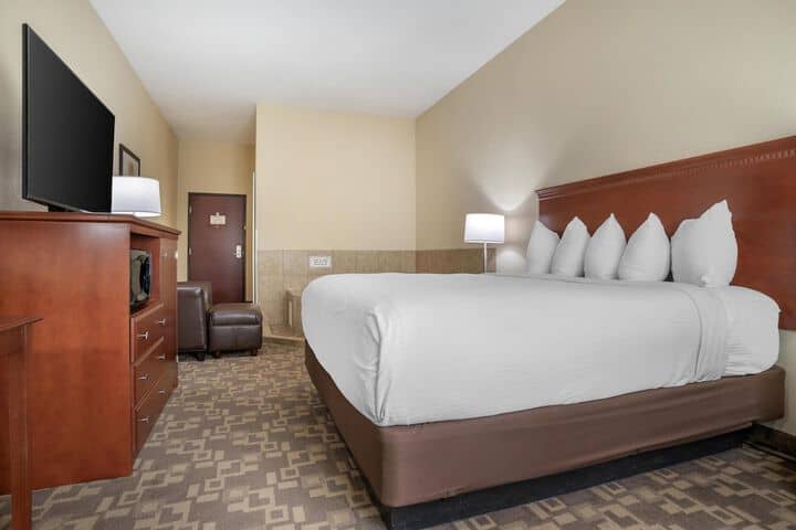 Room 16 of 41